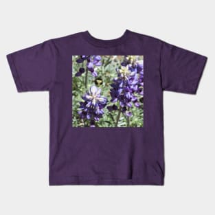 Bumble bees, insects, nature, wildlife, gifts Kids T-Shirt